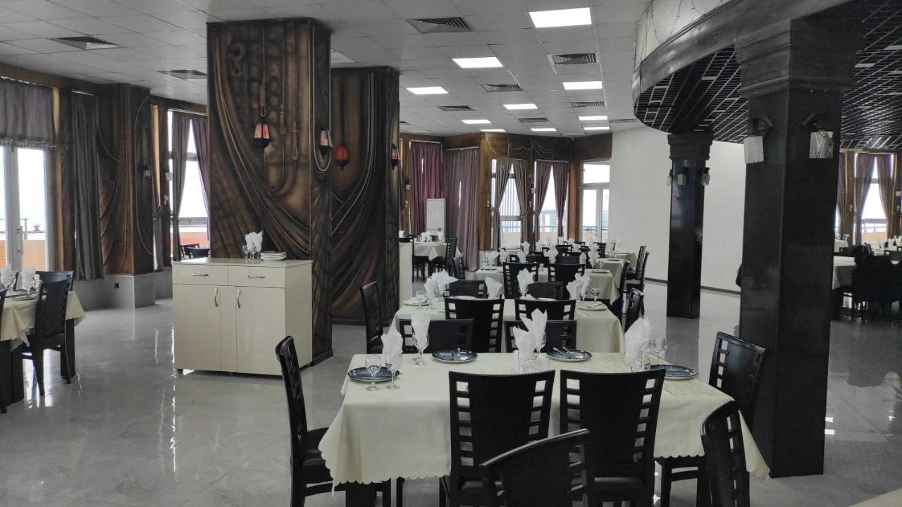 Darianna Batumi Hotel Екстериор снимка