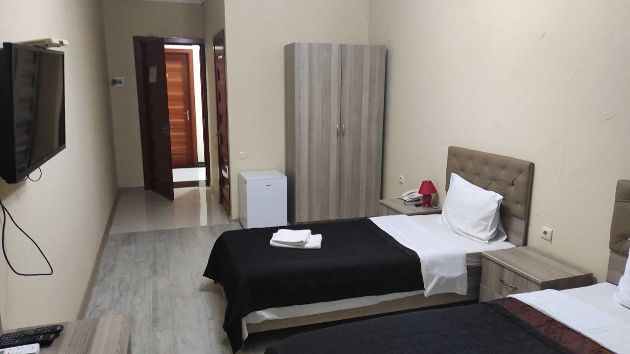 Darianna Batumi Hotel Екстериор снимка