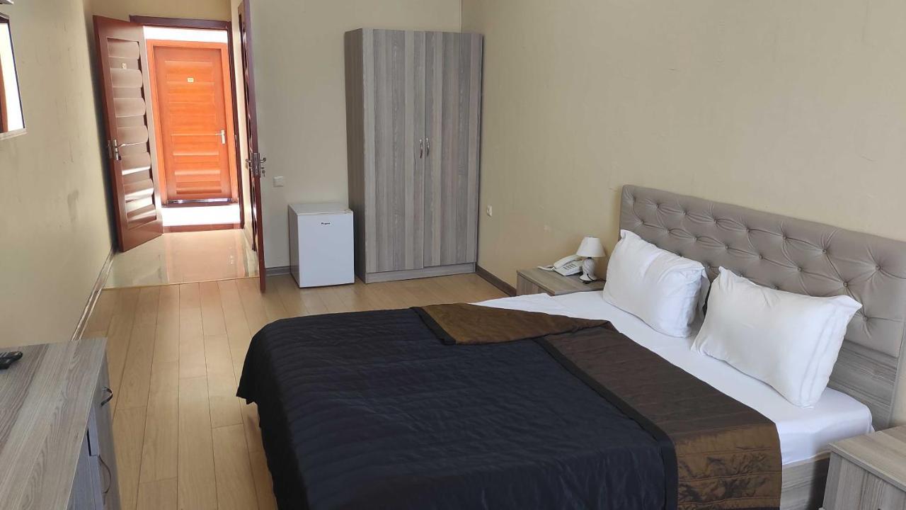 Darianna Batumi Hotel Екстериор снимка