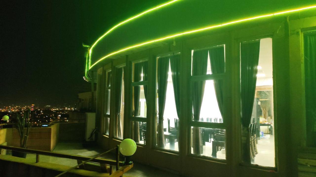 Darianna Batumi Hotel Екстериор снимка