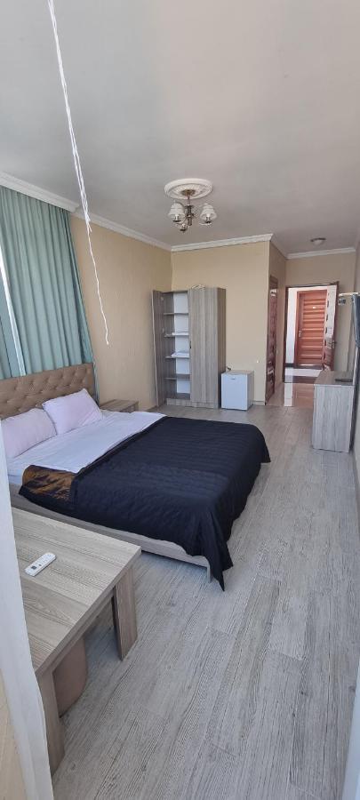 Darianna Batumi Hotel Екстериор снимка