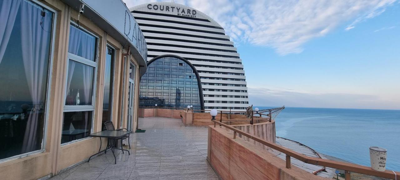 Darianna Batumi Hotel Екстериор снимка