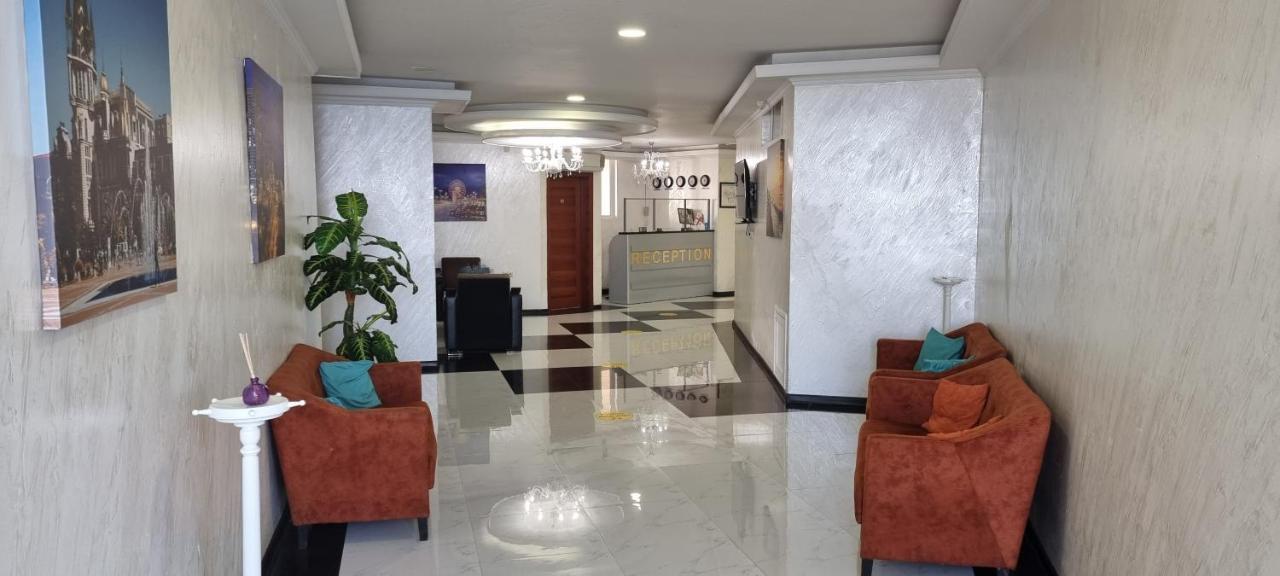 Darianna Batumi Hotel Екстериор снимка