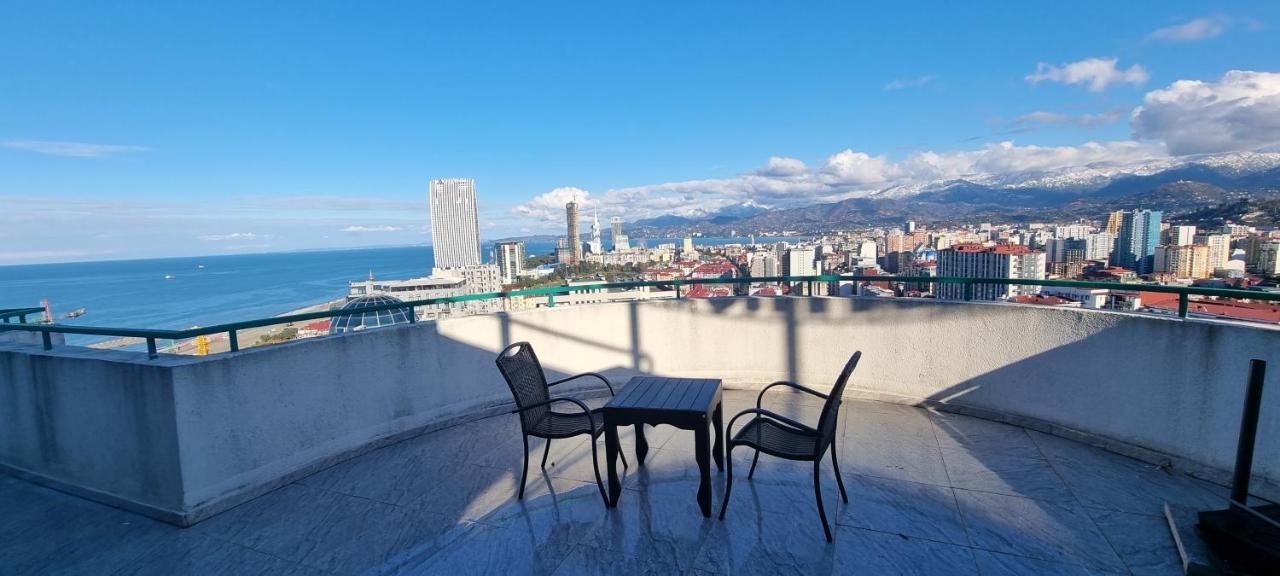 Darianna Batumi Hotel Екстериор снимка