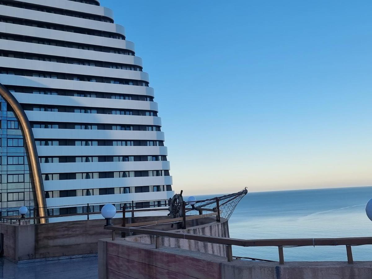 Darianna Batumi Hotel Екстериор снимка