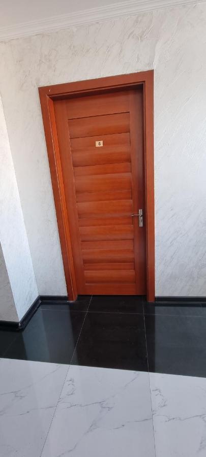 Darianna Batumi Hotel Екстериор снимка