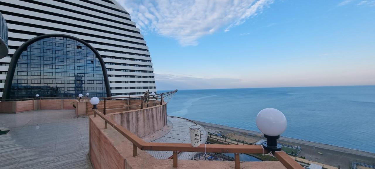 Darianna Batumi Hotel Екстериор снимка